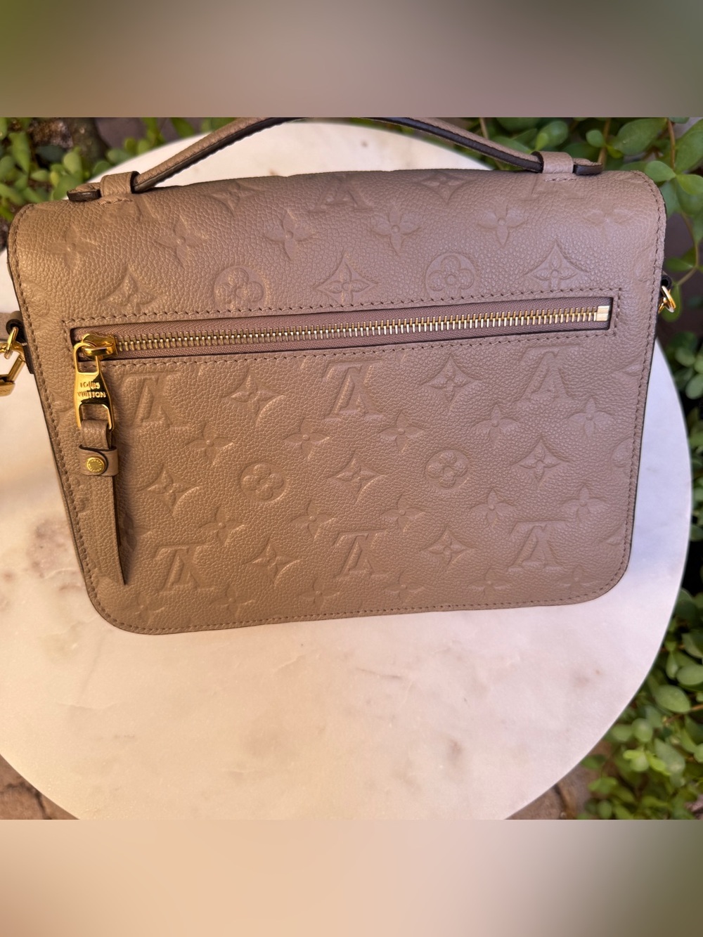Louis Vuitton Empreinte Leather Métis Crossbody - Picture 3 of 16